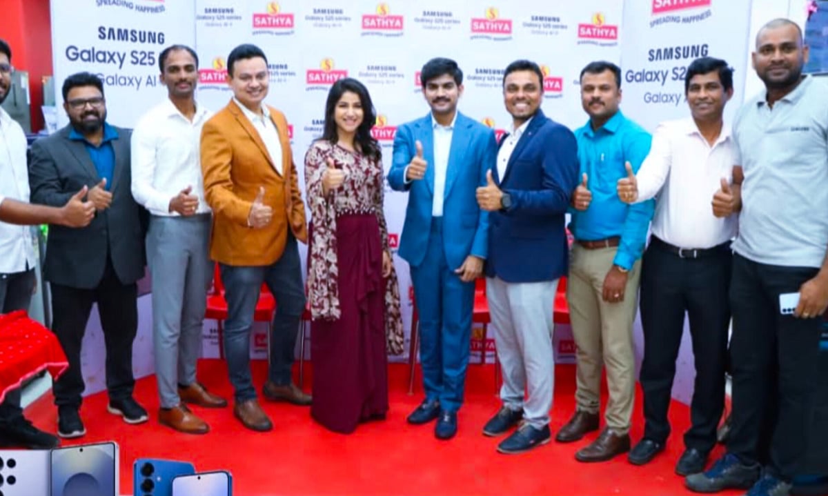 சத்யா நிறுவனம்: Samsung Galaxy S 25 Ultra மாடல்; தமிழ்நாடு முழுவதும் இன்று முதல் விற்பனை  