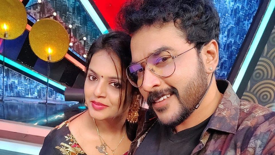 `18வது ஃப்ளோர்; எனக்கு அவளும், அவளுக்கு நானும் கொடுத்த ஒரே கிஃப்ட்’ - அருண், திவ்யாவின் லவ்வர்ஸ் டே!