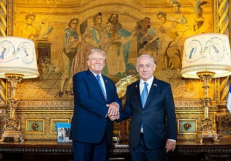 Israel: ``இஸ்ரேலின் சிறந்த நண்பர் ட்ரம்புக்கு நன்றி'' - நெதன்யாகு புகழ்ச்சிக்கு காரணம் என்ன?