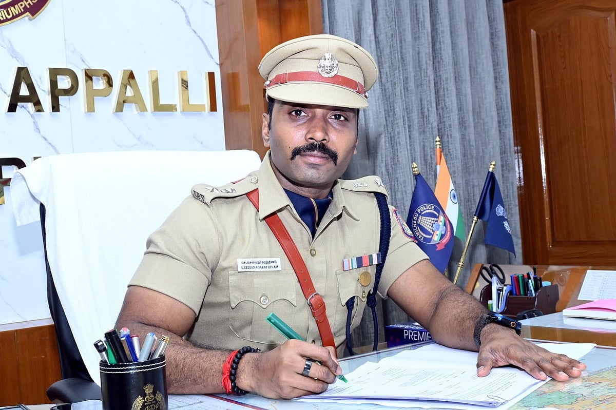 UPSC/TNPSC: போட்டித் தேர்வு பயிற்சி முகாமில் சிறப்புரையாற்றும் திருச்சி எஸ்.பி செல்வநாகரத்தினம் IPS