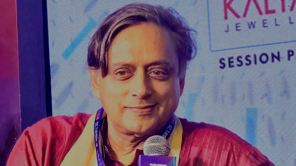 `எப்போதும் காங்கிரஸ்காரனாக பேச முடியாது' - மோடியை புகழ்ந்தது குறித்து காங்கிரஸ் MP விளக்கம்