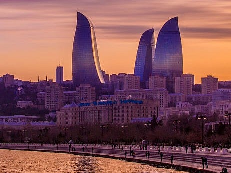 Travel: இந்தியர்களின் டிராவலுக்கு ஃபேவரைட் ஸ்பாட் இந்த நாடு... டாப் 10-ல் இடம்பிடித்த 2 நகரங்கள்!