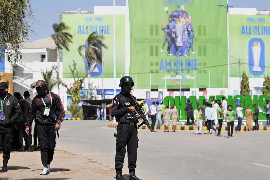 Champions Trophy: 'தீவிரவாத அச்சுறுத்தல்; உளவுத்துறை தகவல்' - பாதுகாப்பைப் பலப்படுத்தும் பாகிஸ்தான்