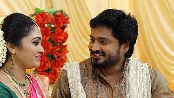 `துணிஞ்சு ஆரம்பிச்சிட்டோம்; ஆனா ஹெவி வேலை..!’ - மிர்ச்சி செந்தில் - ஶ்ரீஜா ஜோடியின் புது பிசினஸ்