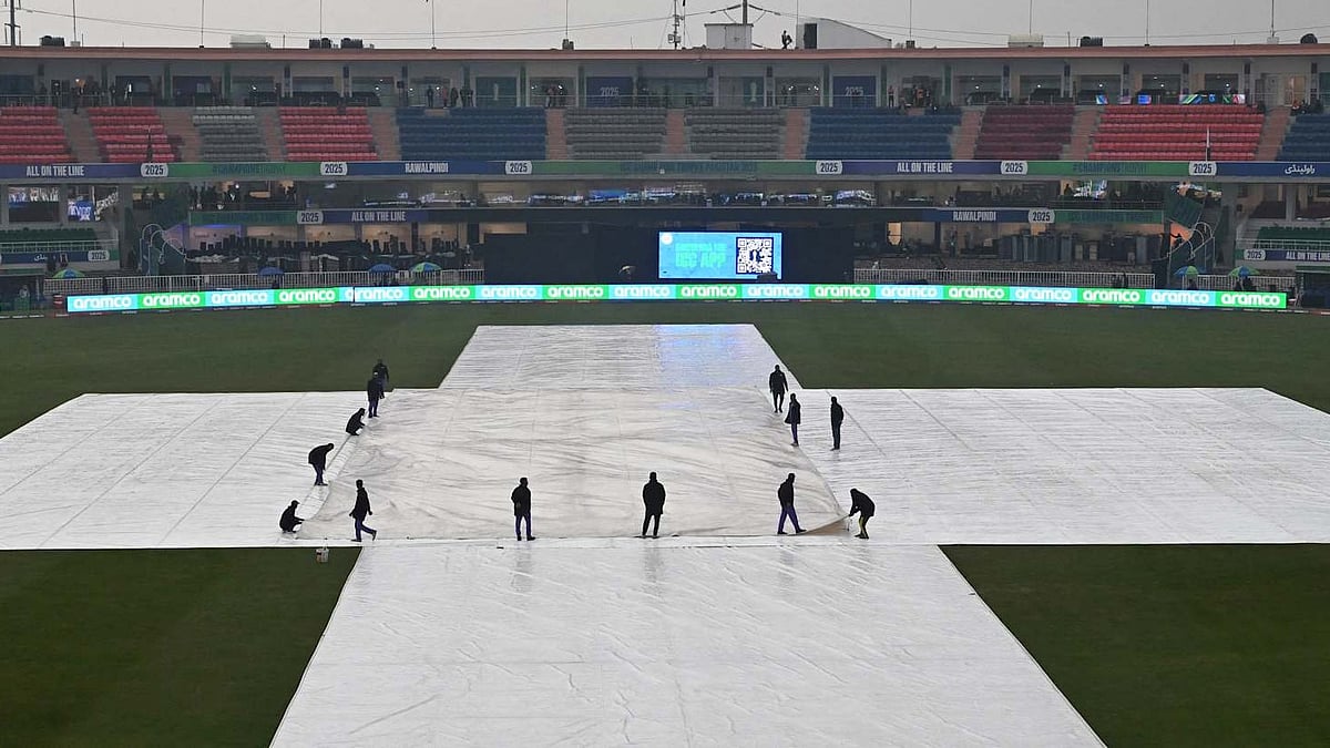 PAK vs BAN: `மழையும் சேர்ந்து சோதிக்குதே' - ரத்தான பாக் vs வங்கதேசம் போட்டி; ஏமாற்றமடைந்த ரசிகர்கள்