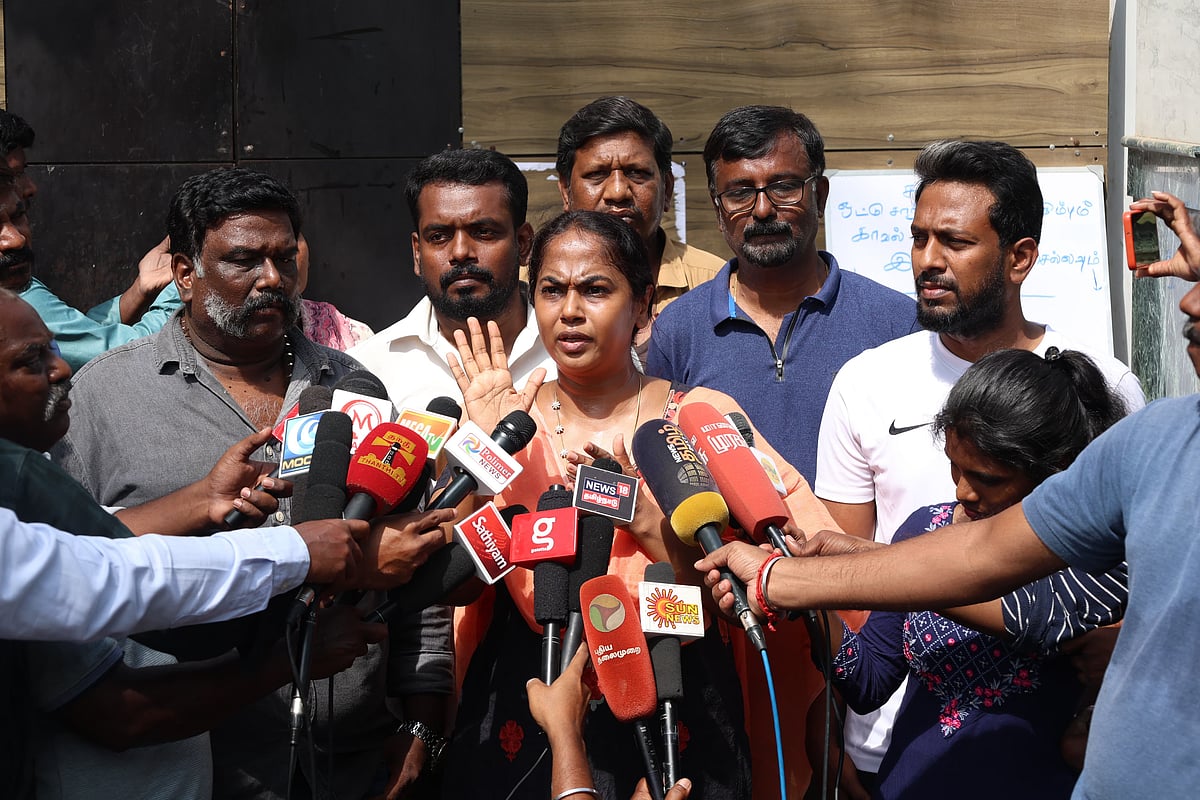 'சம்மனை கிழிக்கச் சொன்னது நான்தான்; மேலிட அழுத்தத்தால் இப்படி செய்கிறார்கள்' - சீமான் மனைவி கயல்விழி