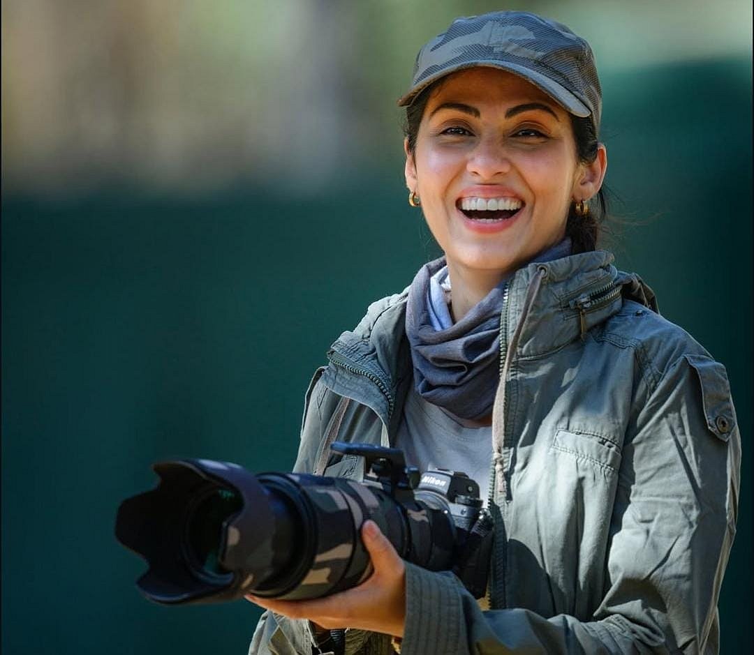 Sadaa: `நடிகை டு புகைப்படக்கலைஞர்' கானகத்தின் அழகியலை காட்சிகளாக்கும்  சதா - வாழ்த்தும் பெண்கள்