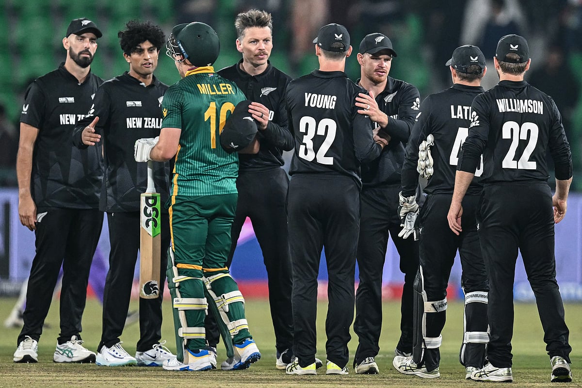 SAvNz : 'கடைசி வரை போராடிய மில்லர்; வாரிச்சுருட்டிய சான்ட்னர்!' - இறுதிப்போட்டியில் நியூசிலாந்து