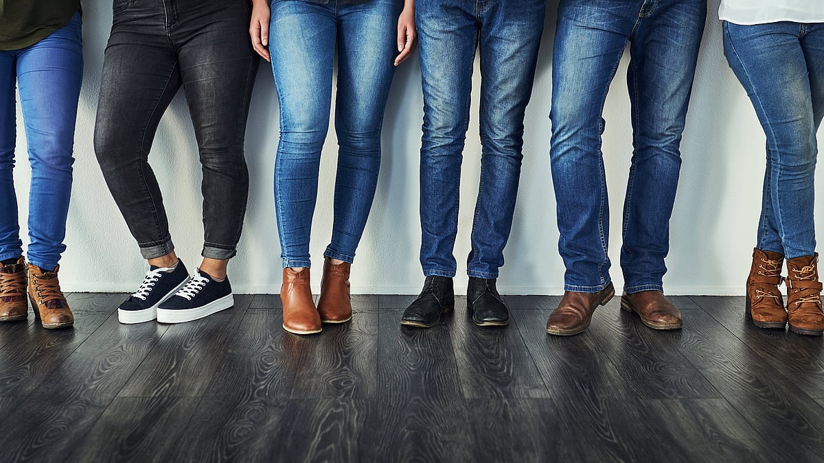 Jeans: ``ஜீன்ஸ் போடுங்கள், ஆனால் உங்கள் ஜீன்களை மறக்காதீர்கள்'' - சித்தானந்த சரஸ்வதி அறிவுரை