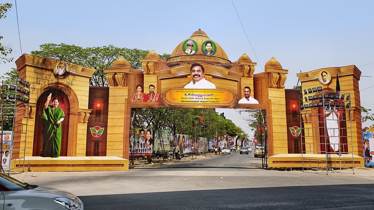 எஸ்.பி. வேலுமணி மகன் ரிசப்ஷன் : 1 லட்சம் பேர்; 30 வகை உணவுகள்; கோவையில் மாநாடு போல பிரமாண்டம்