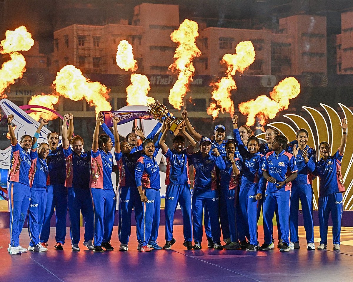WPL: மேட்ச் வின்னிங் இன்னிங்ஸ் ஆடிய ஹர்மன்ப்ரீத்; இரண்டாவது முறையாக சாம்பியனான மும்பை இந்தியன்ஸ்!