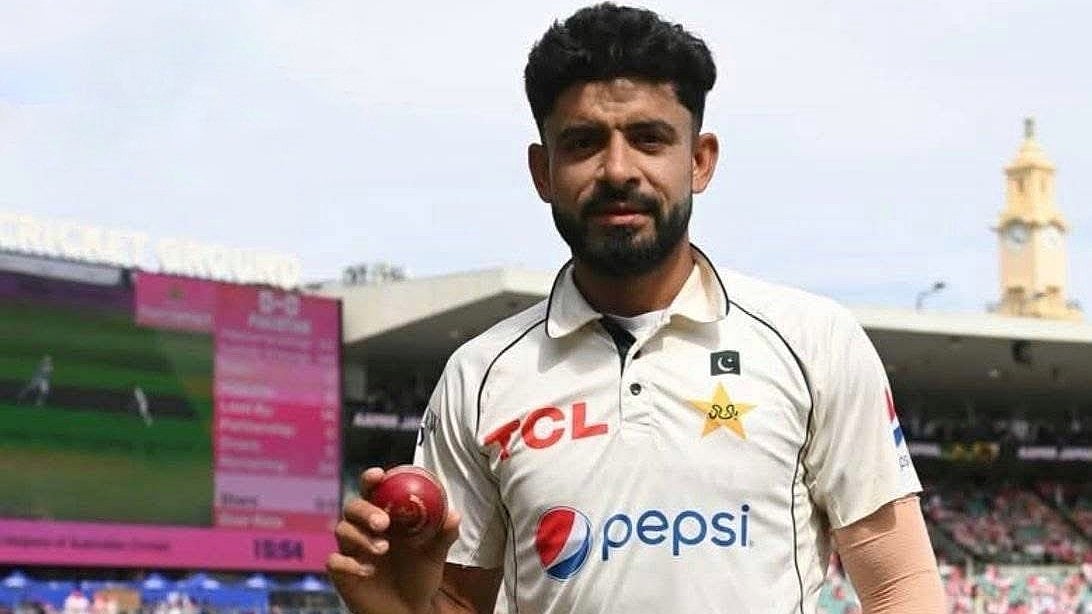 Pakistan: '804' என்ற எண்ணால் பாகிஸ்தான் கிரிக்கெட் வீரருக்கு 1.4 மில்லியன் அபராதம்; பின்னணி என்ன?