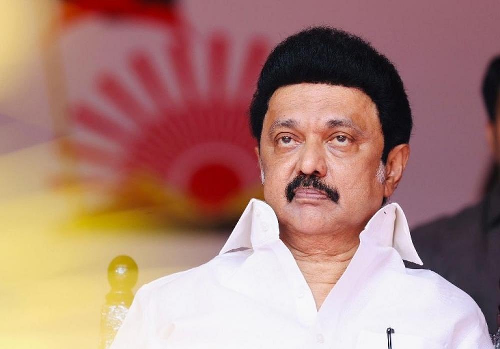`சபாநாயகரை கைநீட்டி பேசுவது மரபு அல்ல’ - காட்டமான முதல்வர்; அதிமுக உறுப்பினர்கள் ஒருநாள் சஸ்பெண்ட்