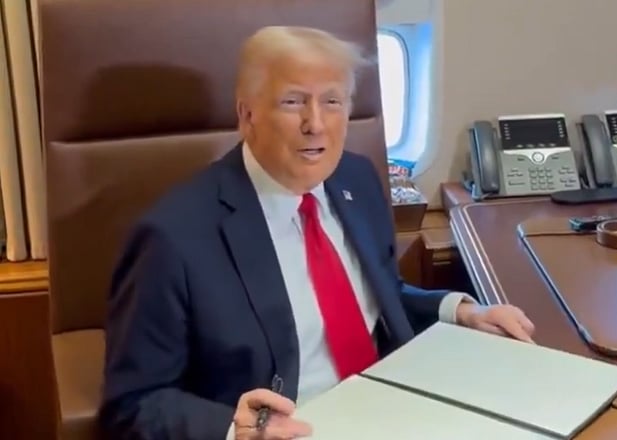 US: ``வெனிசுலா உடன் வணிகம் செய்தால் 25% வரி!'' - ட்ரம்பின் புது அதிரடி; இந்தியாவை பாதிக்குமா?