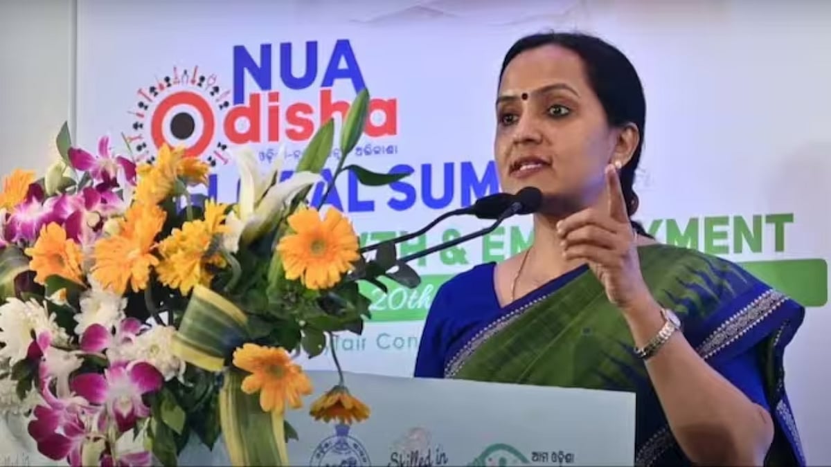 Sujatha Karthikeyan: விருப்ப ஓய்வு பெறும் ஒடிஷாவின் 'பவர்ஃபுல் IAS' - யார் இவர்?
