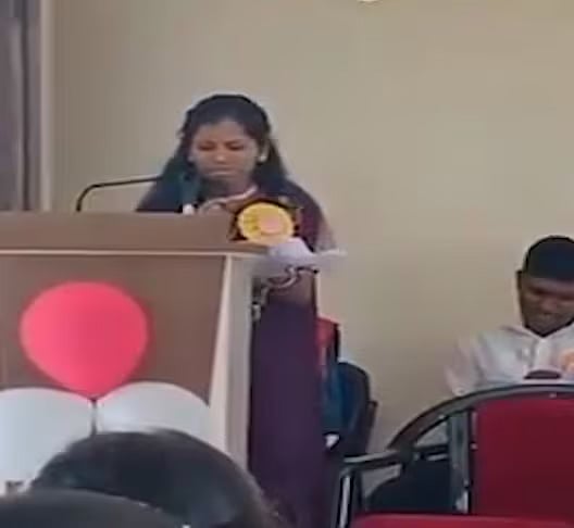 மாரடைப்பு: மேடையில் பேசிக்கொண்டிருந்த மாணவிக்கு நேர்ந்த சோகம்; வைரல் வீடியோவில் என்ன நடந்தது?