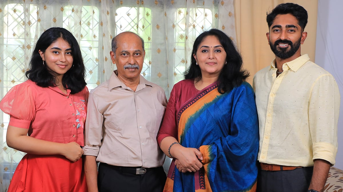 `இது ஆனந்தம் விளையாடும் வீடு!’ - நடிகை ஶ்ரீஜா சந்தன பாண்டியன் ஃபேமிலி இன்டர்வியூ