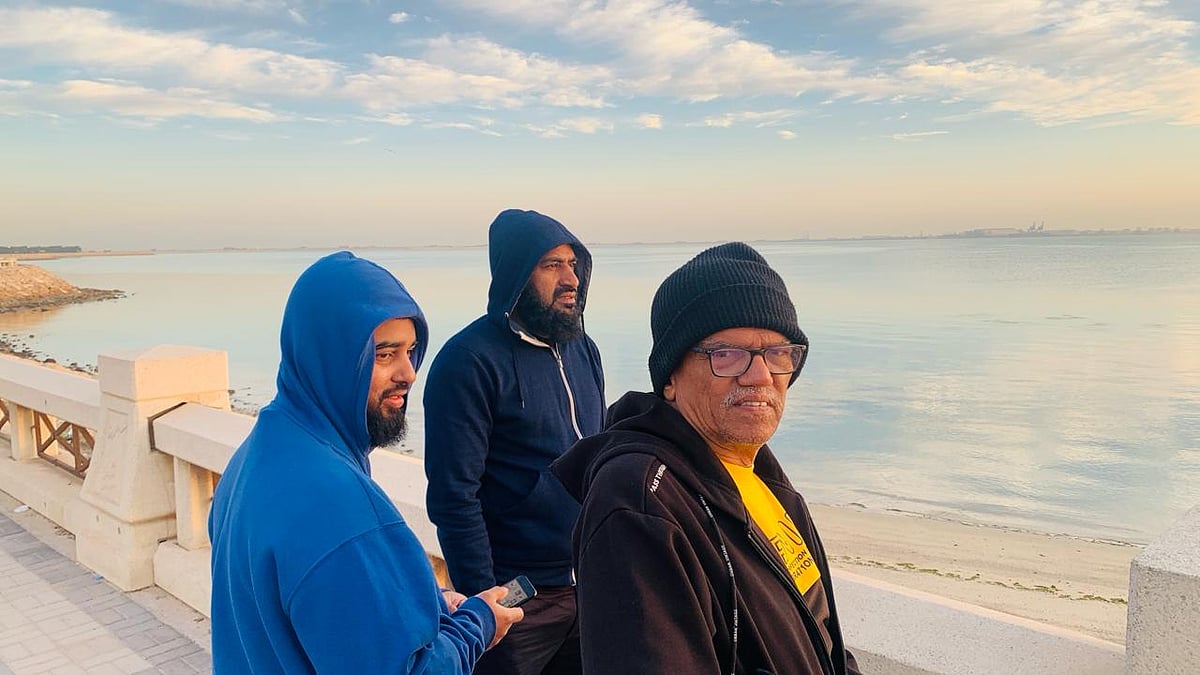 பனங்கிழங்கை பார்த்து பதறிய அதிகாரி! - சவுதி பயண அனுபவம் | Travel Contest 