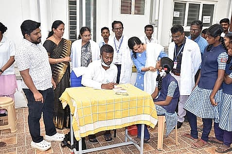 விருதுநகர் அரசுப்பள்ளி மாணவர்களின் எத்துப்பல் பிரச்னைக்கு தீர்வு - மாவட்ட நிர்வாகத்தின் புது முயற்சி