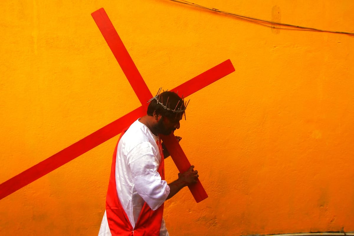 புனித வெள்ளி: தேவாலயங்களில் சிறப்பு ஆராதனை வழிபாடு.. | Photo Album