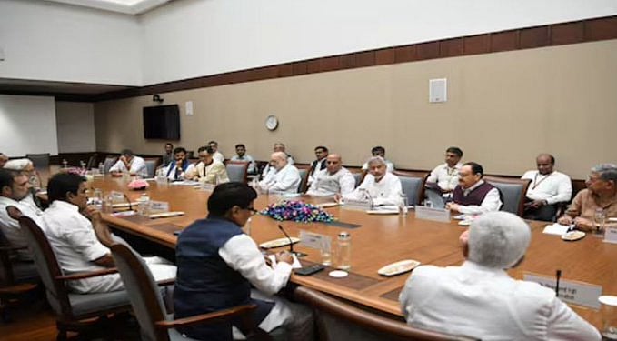 'பஹல்காமில் எப்படி பாதுகாப்பு குறைபாடானது?' - அனைத்து கட்சி கூட்டத்தில் தலைவர்கள் பேசியதென்ன?