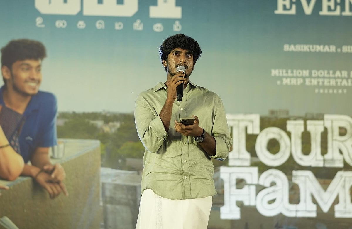 Tourist Family: `அக் 31-ம் தேதி என்னை கல்யாணம் பண்ணிக்கிறியா?' - மேடையில் காதலை தெரிவித்த இயக்குநர்