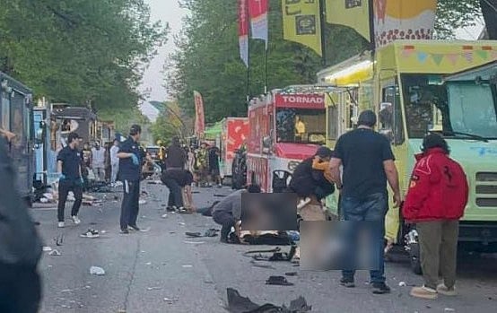 Canada: திருவிழா கூட்டத்திற்குள் பாய்ந்த SUV கார்; பலர் பலி, ஏராளமானோர் படுகாயம் - நடந்தது என்ன?