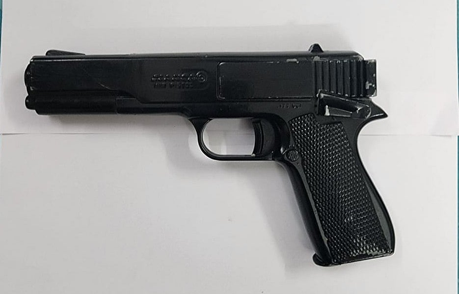 திமுக கவுன்சிலரின் கைத்துப்பாக்கியை திருடிய 2 பேர் கைது.. திருச்சி ஹோட்டலில் நடந்தது என்ன?