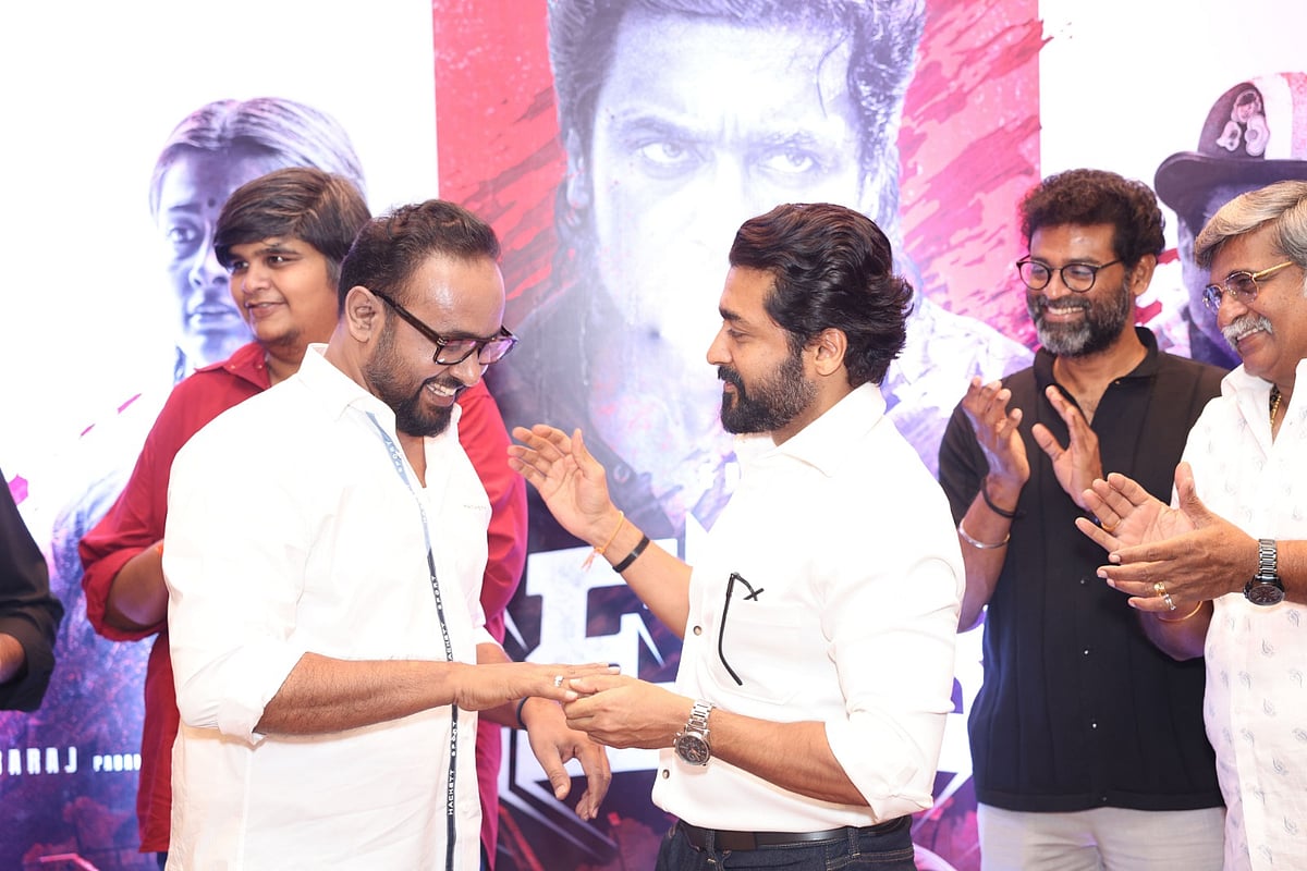 RETRO: ரெட்ரோ வெற்றி; சூர்யாவிற்கு வைர மோதிரத்தை பரிசளித்த விநியோகஸ்தர்