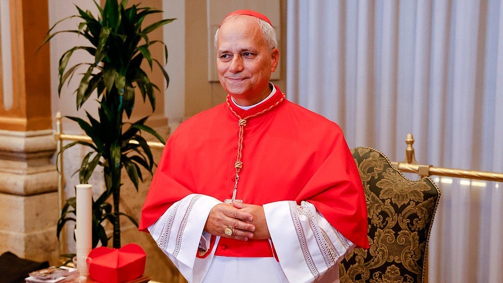 Pope: `போப் பிரான்சிஸின் தைரியமான குரலை நம் செவிகளில் வைத்திருப்போம்'- புதிய போப் ராபர்ட் ப்ரீவோஸ்ட்