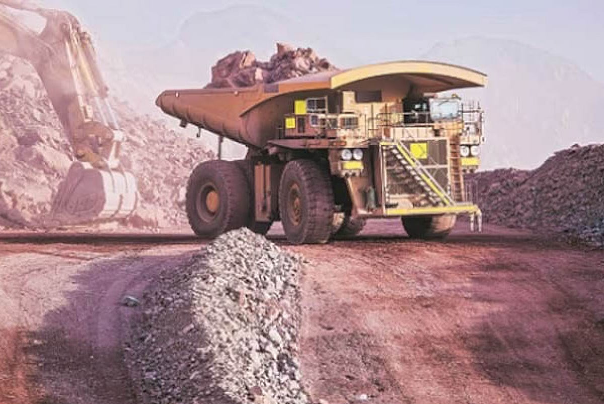 கோடிகோடியாக சுரங்கக் கொள்ளை... வீடு முழுக்க தங்க, வைரம்... சிறைக்கு அனுப்பப்பட்ட பா.ஜ.க எம்.எல்.ஏ!