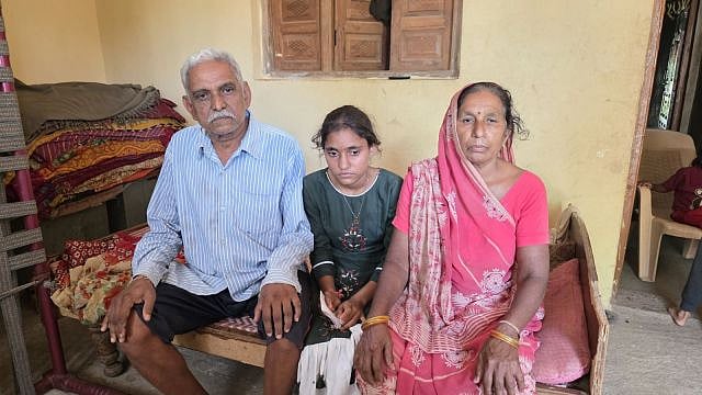 எல்லா பாடங்களிலும் FAIL... தேர்வெழுதிய மாணவிக்கு அதிர்ச்சி - 10th தேர்வு முடிவில் நடந்த குளறுபடி!