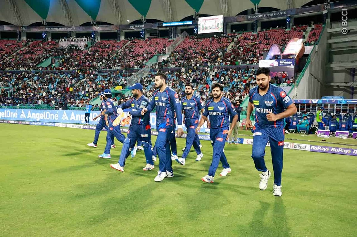 LSG vs SRH : 'லக்னோவை ப்ளே ஆஃப் ரேஸிலிருந்து வெளியேற்றிய அந்த 5 ஓவர்கள்!' - என்ன நடந்தது?