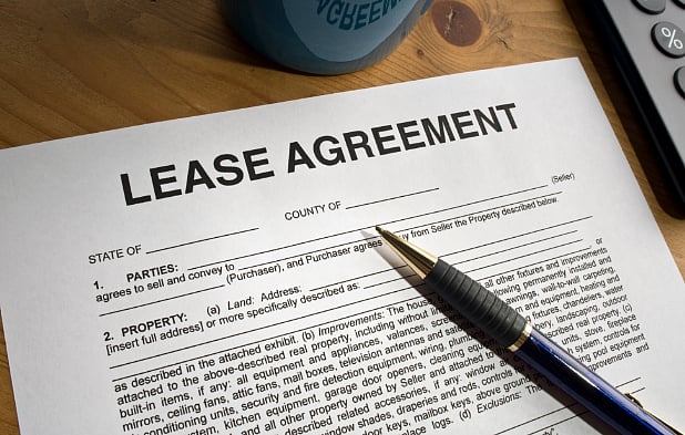 `தேர்தலில் போட்டியிட வாங்கிய ரூ.20 லட்சம் கடனுக்காக..' - பஞ்சாயத்தை குத்தகைக்கு விட ஒப்பந்தம்