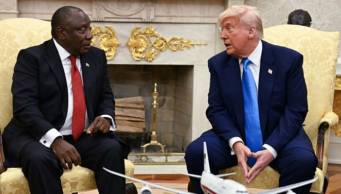 தென் ஆப்பிரிக்கா அதிபரிடம் போலியான இனப்படுகொலை வீடியோவை காட்டினாரா ட்ரம்ப்? -  வெடிக்கும் சர்ச்சை