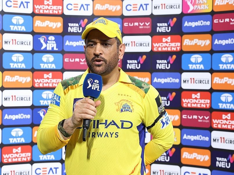 Dhoni : 'தோனிக்கு கடைசி மேட்ச்சா?' - ஓய்வை பற்றி என்ன சொல்லப்போகிறார்?