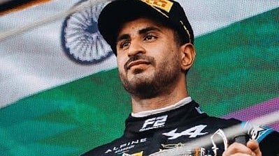 Kush Maini: `ரேஸ் குடும்பம் டு F2 ரேஸில் வென்ற முதல் இந்தியர்' - யார் இந்த குஷ் மைனி?