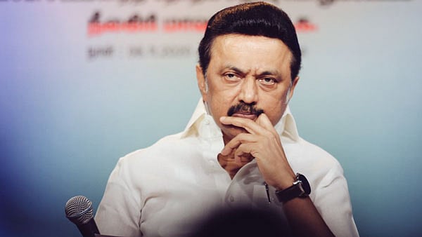 கடலூர்: பள்ளி வாகனம் மீது ரயில் மோதி விபத்து - இரங்கல் தெரிவித்து இழப்பீடு அறிவித்த ஸ்டாலின்   