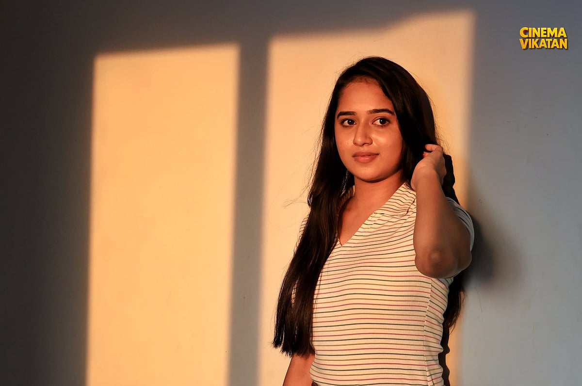 Madhimitha: 'கண்மணி அன்புடன்' சீரியல் நடிகை மதுமிதா போட்டோஷூட் ஸ்டில்ஸ் | Photo Album