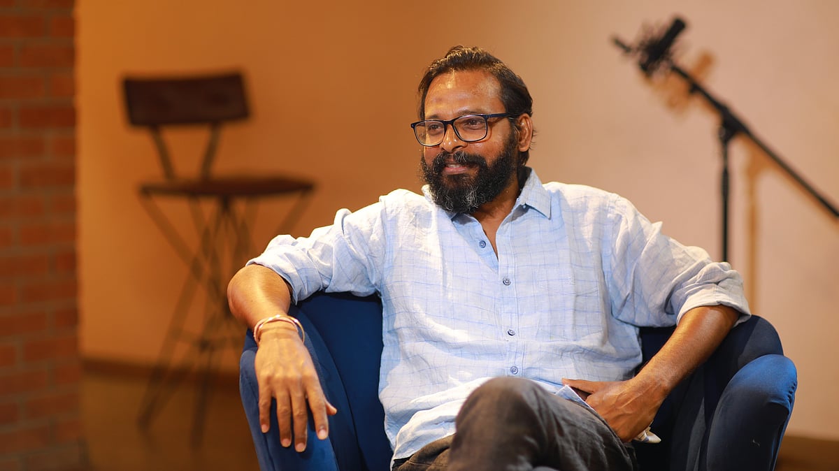 இயக்குநர் ராஜூமுருகன் நேர்காணல்: ‘நாம் எல்லாருக்கும் சொல்ல ஒரு கதை இருக்கிறது!' | Vikatan Play