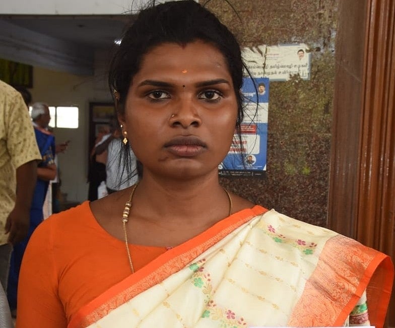 ``வாழ்வாதாரத்திற்காக இப்படி தள்ளப்படுகிறோம்..'' -அங்கன்வாடி பணிக்கு நிராகரிக்கப்பட்ட திருநங்கை வேதனை