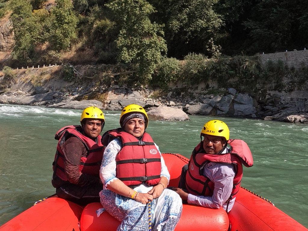 கீமோ சிகிச்சை முடிந்த கையோடு மலைப்பிரதேசப் பயணம்! - நம்பிக்கை ஒளியை வீசிய மணாலி