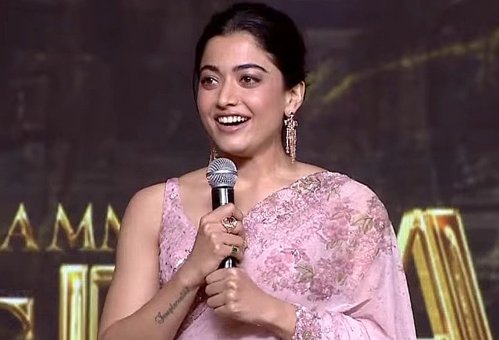 Kubera: `விஜய் தேவரகொண்டாவிடமிருந்து அனைத்தையும் எடுத்துக்கொள்வேன்' -வைரலாகும் ராஷ்மிகாவின் வீடியோ