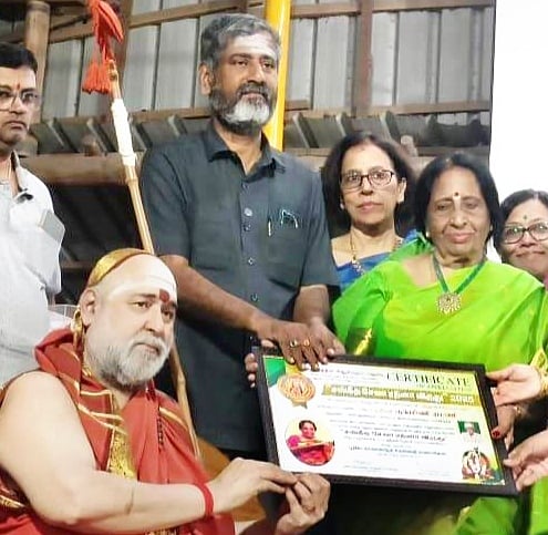 மதுரை: `மீனாட்சி திருக்கல்யாண பஞ்சரத்ன கீர்த்தனைகள்'  இசையமைத்து பாடிய கலைஞர்களுக்கு பாராட்டு