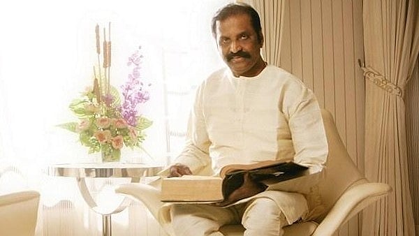 Vairamuthu: 