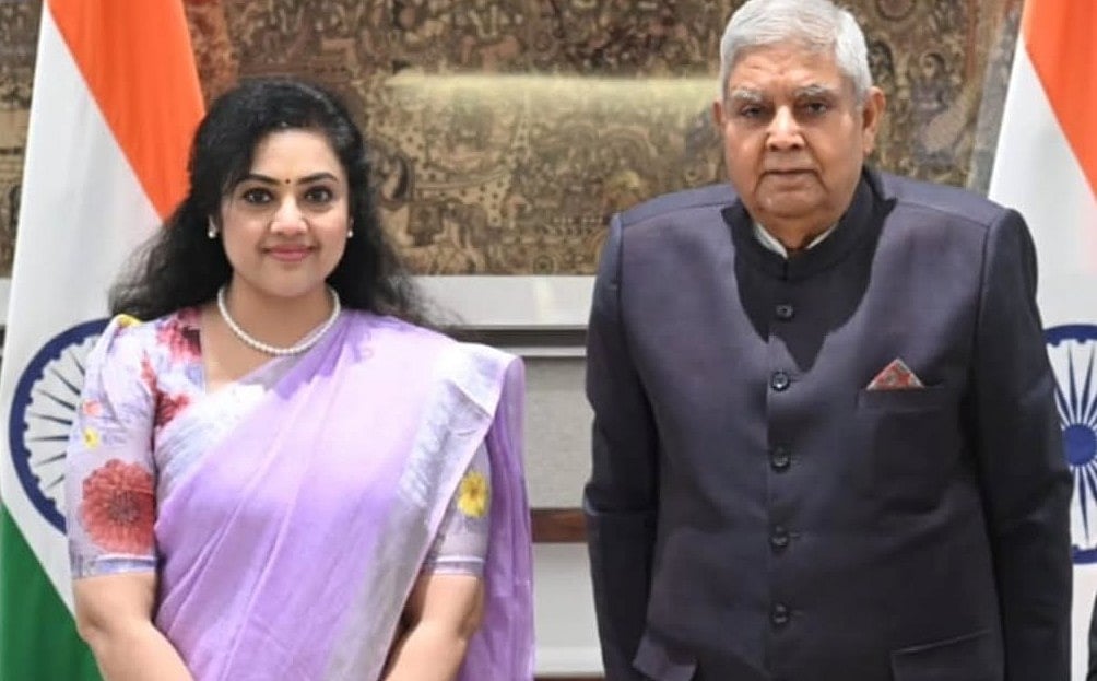 ``எனது எதிர்காலத்தை நம்பிக்கையுடன் வழிநடத்த உதவும்..'' - துணை ஜனாதிபதியை சந்தித்த மீனா