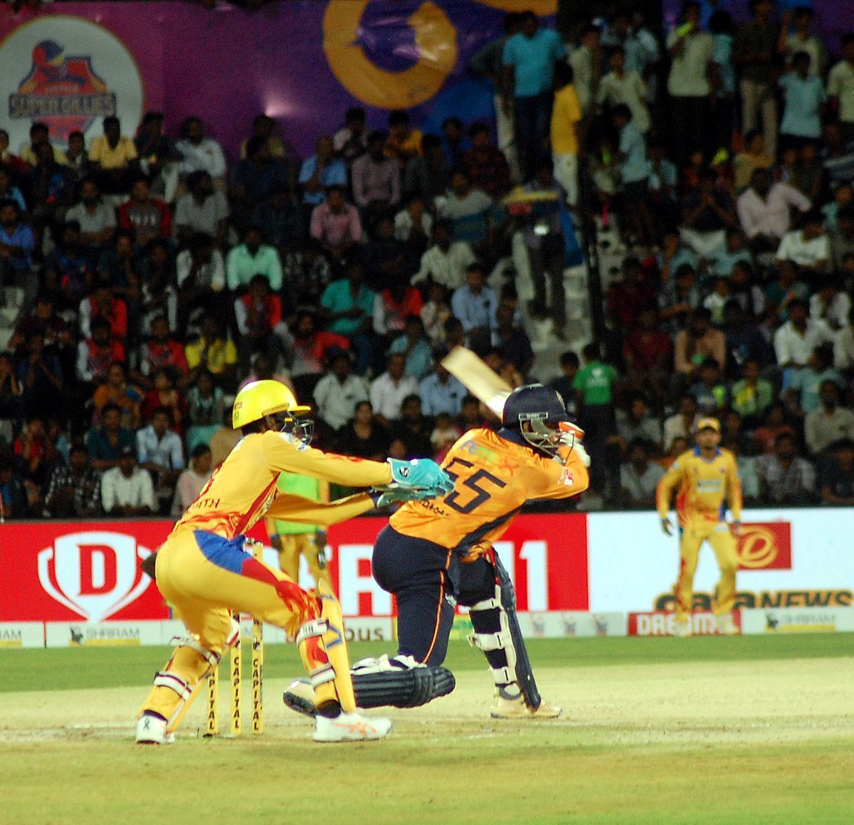 TNPL 2025: பிளே ஆஃப் சுற்றுக்குத் தகுதி பெற்ற திண்டுக்கல் டிராகன்ஸ் | Photo Album