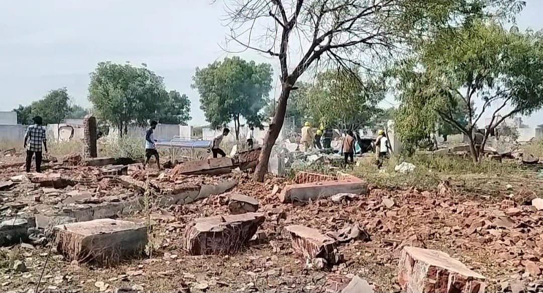 பட்டாசு ஆலை வெடி விபத்தில் ஏழு பேர் உயிரிழப்பு; 5 பேர் படுகாயம் - சாத்தூர் அதிர்ச்சி