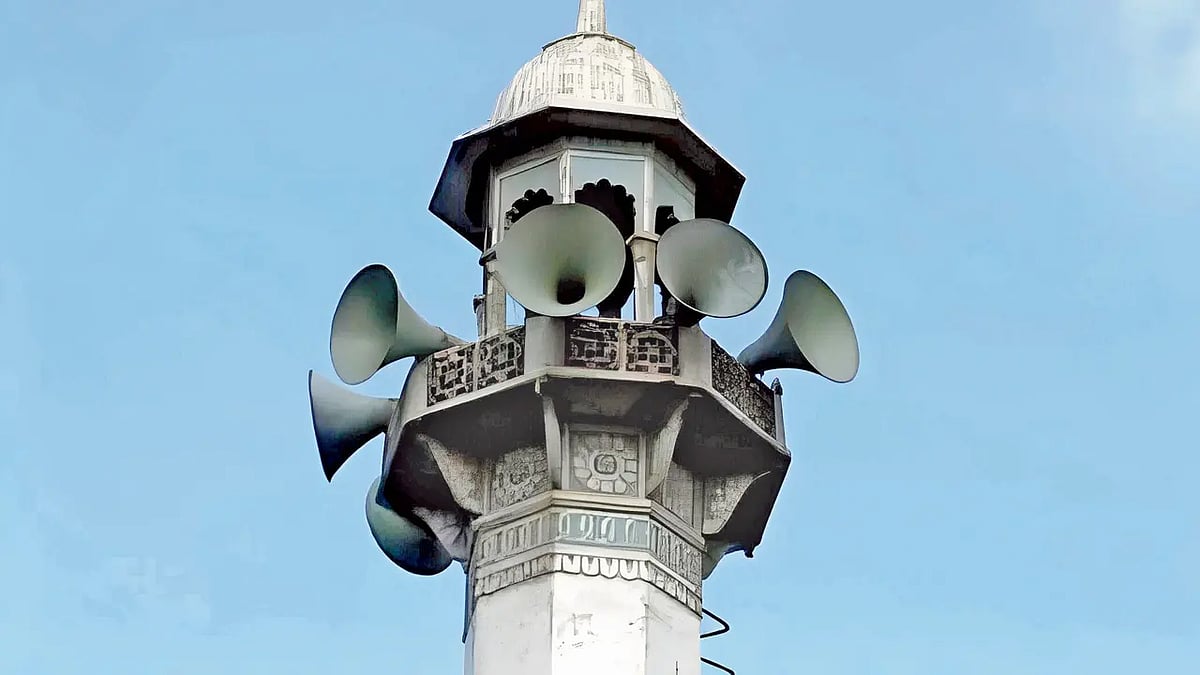 ஒலிபெருக்கி இல்லாத மும்பை: மசூதி, வழிபாட்டுத்தலங்களில் இருந்த 1,600 ஒலிபெருக்கிகள் அகற்றம்!