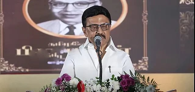 திருப்பூரில் கொலை செய்யப்பட்ட எஸ்.ஐ. சண்முகவேல்; 30 லட்சம் நிவாரணம் வழங்கிய ஸ்டாலின் 